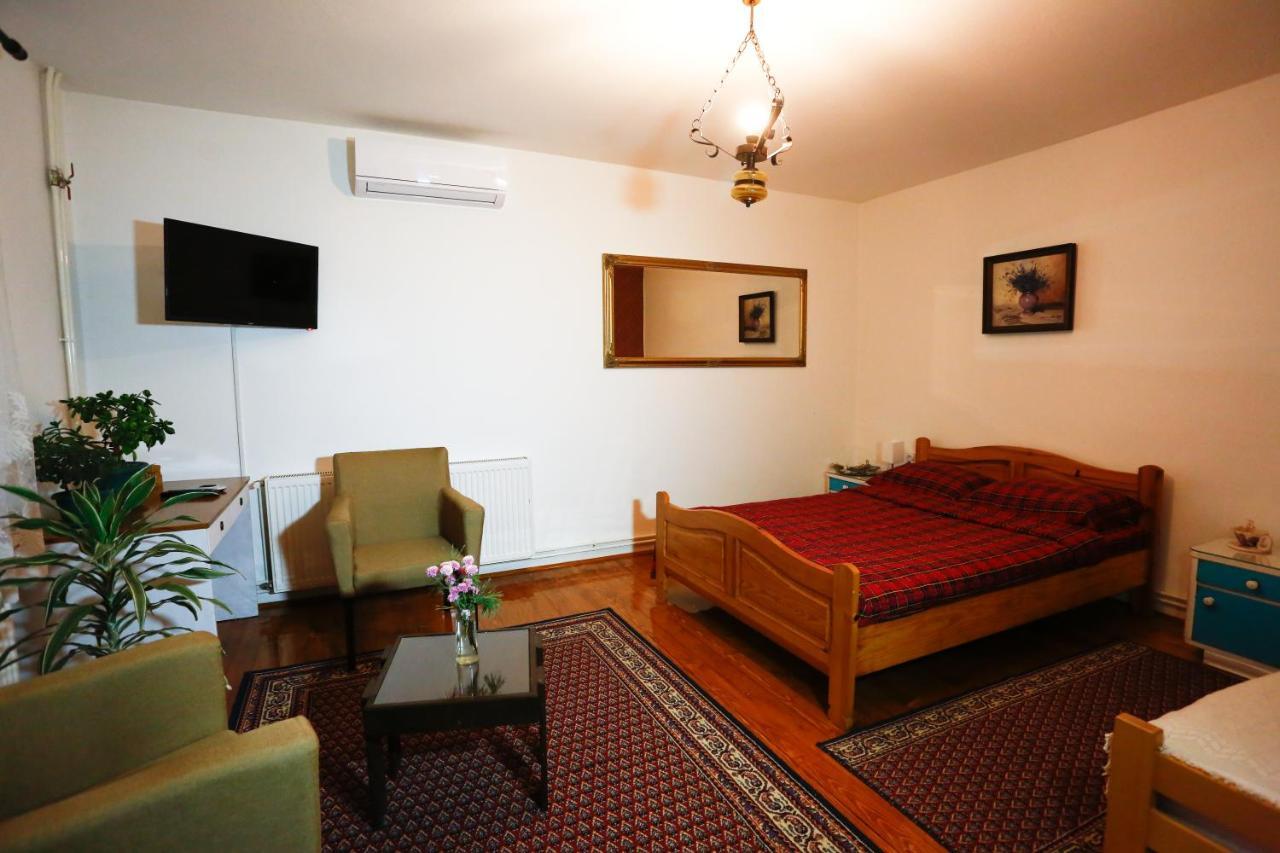Apartman Carpe Diem Zaječar Buitenkant foto